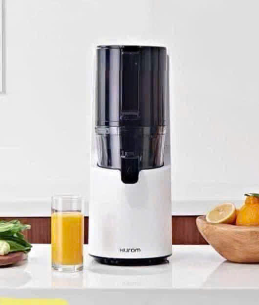 Máy ép chậm HUROM H200 màu trắng