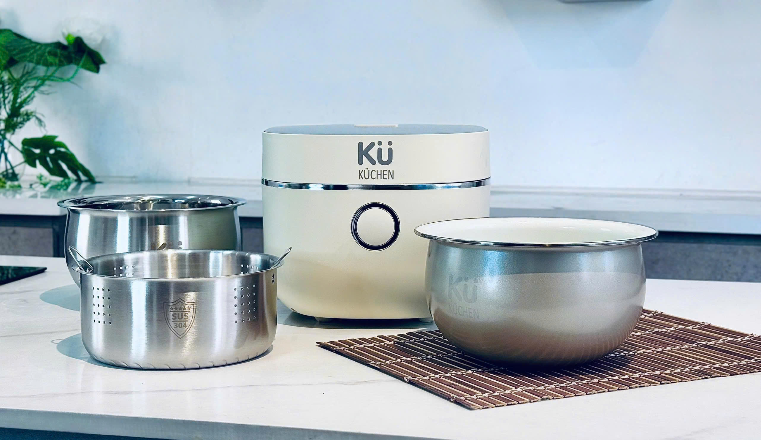Nồi cơm điện 2 lòng nồi inox 304 và lòng gang KUCHEN KU RCDP3003, 800W,dung tích 1.5L